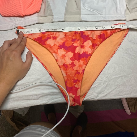 NEW Cheeky Bikini Bottoms Refuge Size Small Orange Pink Red Floral Low Rise Hip - Picture 3 of 9